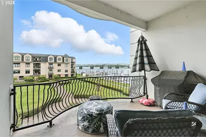 707 N Hayden Island Dr #323, Portland, OR 97217 - Photo 12