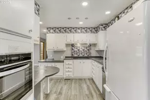 100 SW 195th Ave, Beaverton, OR 97006 - Photo 12