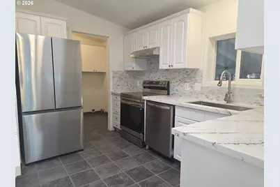 4808 SE 134th Dr, Portland, OR 97236 - Photo 10