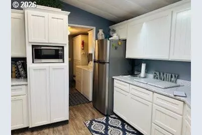 76248 Garden Rd, Oakridge, OR 97463 - Photo 12