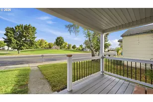 218 E Collins St, Goldendale, WA 98620 - Photo 4
