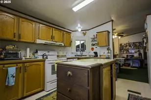 13620 SW Beef Bend Rd, Portland, OR 97224 - Photo 4