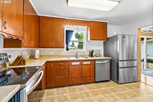 1792 Hayden Bridge Rd, Springfield, OR 97477 - Photo 12