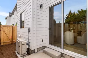 7379 N Mobile Ave, Portland, OR 97217 - Photo 14