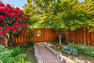 10919 SE Mill Ct, Portland, OR 97216 - Photo 32