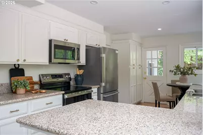 13810 SE Holgate Blvd, Portland, OR 97236 - Photo 18
