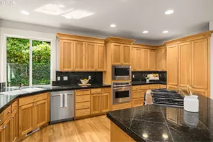 3900 Kenthorpe Way, West Linn, OR 97068 - Photo 10