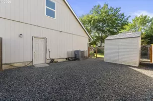 1424 Alyssum Ave, Forest Grove, OR 97116 - Photo 42