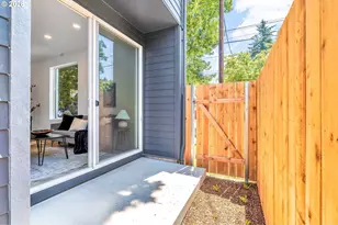 4495 SE Division St, Portland, OR 97215 - Photo 16