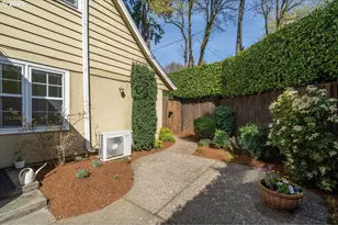 2695 SW Montgomery Dr, Portland, OR 97201 - Photo 44