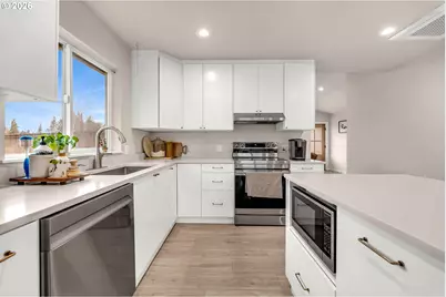 211 W Oak St, Yacolt, WA 98675 - Photo 16