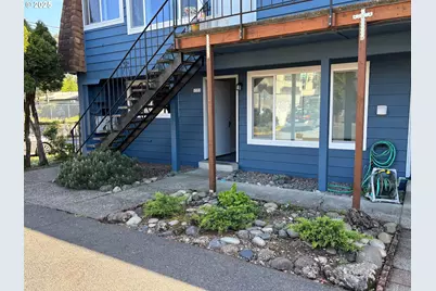 1525 SE 49th Ave, Portland, OR 97215 - Photo 2