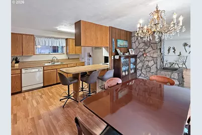 2640 NE 8th St, Bend, OR 97701 - Photo 10