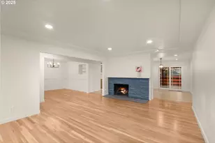 1604 NE 153rd Pl, Portland, OR 97230 - Photo 8