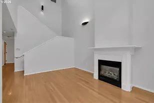 1128 NE Schuyler St, Portland, OR 97212 - Photo 8