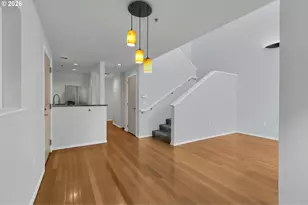 1128 NE Schuyler St, Portland, OR 97212 - Photo 10