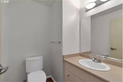 1128 NE Schuyler St #106, Portland, OR 97212 - Photo 16