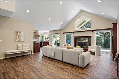 2364 Park Grove Dr, Eugene, OR 97408 - Photo 8
