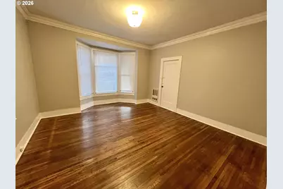 156 Bond St, Astoria, OR 97103 - Photo 6