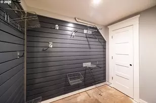 2475 NW Northrup St, Portland, OR 97210 - Photo 26