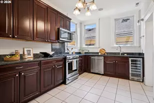 2475 NW Northrup St, Portland, OR 97210 - Photo 12