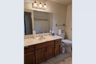 291 SE Shigley St, Winston, OR 97496 - Photo 22