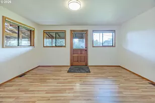 3248 W 15th, Eugene, OR 97402 - Photo 14