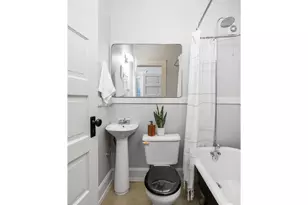 1631 NW Everett St, Portland, OR 97209 - Photo 16