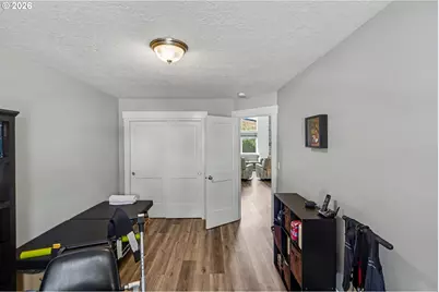 5721 Springwood Ave, Salem, OR 97306 - Photo 18
