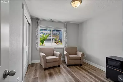 5721 Springwood Ave, Salem, OR 97306 - Photo 12