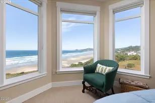 1125 NW Spring St, Newport, OR 97365 - Photo 16