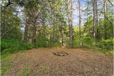 5925 Cow Creek Rd, Riddle, OR 97469 - Photo 12