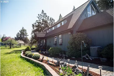 62725 Eagle Rd, Bend, OR 97701 - Photo 36