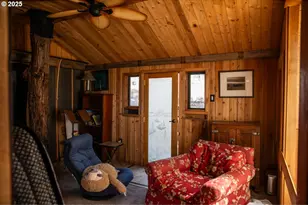 62725 Eagle Rd, Bend, OR 97701 - Photo 32