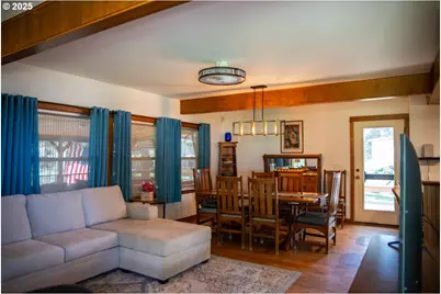 62725 Eagle Rd, Bend, OR 97701 - Photo 4