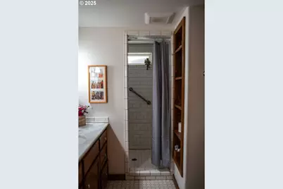 62725 Eagle Rd, Bend, OR 97701 - Photo 6