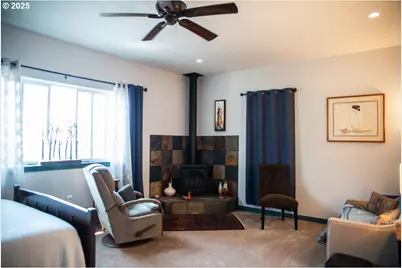 62725 Eagle Rd, Bend, OR 97701 - Photo 12