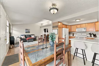 909 NE Cochran Ave, Gresham, OR 97030 - Photo 12
