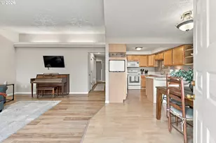 909 NE Cochran Ave, Gresham, OR 97030 - Photo 8