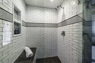 215 S 4th St, Jacksonville, OR 97530 - Photo 30