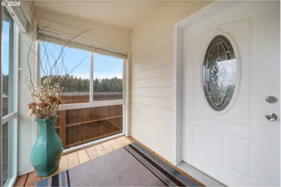 1710 Kristi Loop, Lakeside, OR 97449 - Photo 8