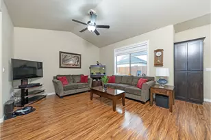 1020 E Fourth St, Yamhill, OR 97148 - Photo 18
