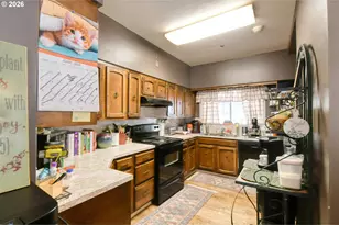 607 SW Court Ave, Pendleton, OR 97801 - Photo 12