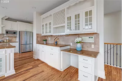 8512 SE Constance Dr, Happy Valley, OR 97086 - Photo 10