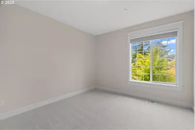 8512 SE Constance Dr, Happy Valley, OR 97086 - Photo 34