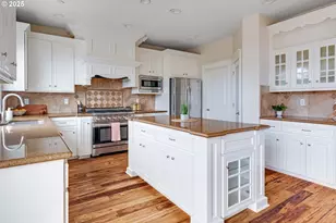 8512 SE Constance Dr, Happy Valley, OR 97086 - Photo 12