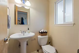 1706 Avalon Way, Hood River, OR 97031 - Photo 10