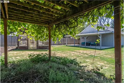 335 Page Rd, Winchester, OR 97495 - Photo 32