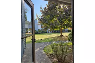 7905 SW Fanno Creek Dr, Tigard, OR 97224 - Photo 2
