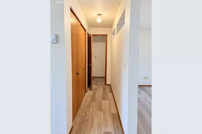 7905 SW Fanno Creek Dr #5, Tigard, OR 97224 - Photo 8